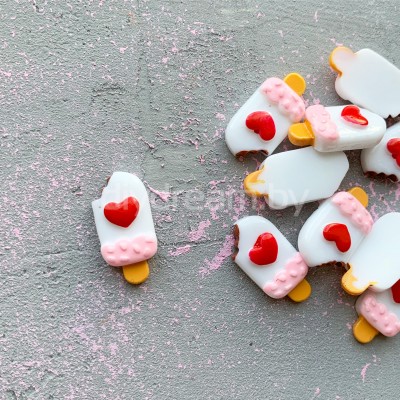 Кабошон "Мороженое с сердечком", белый Кабошон "Мороженое с сердечком", белый