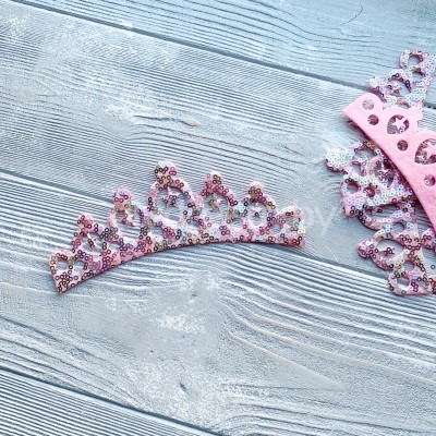 Патч с пайетками "Корона" 16х7 см, разноцветный Патч с пайетками "Корона" 16х7 см, разноцветный