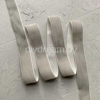 Лента бархатная 25 мм, цв. светло-серый Лента бархатная 25 мм, цв. светло-серый