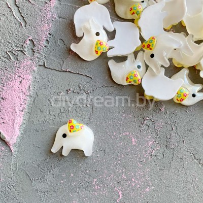 Кабошон "Слоник", белый Кабошон "Слоник", белый