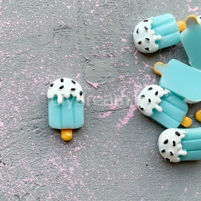 Кабошон "Мороженое с посыпкой", голубой Кабошон "Мороженое с посыпкой", голубой